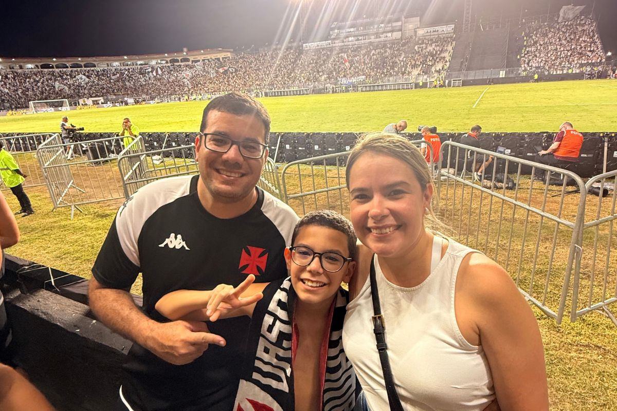 Ingresso, transfer e guia para viver o Vasco em São Januário